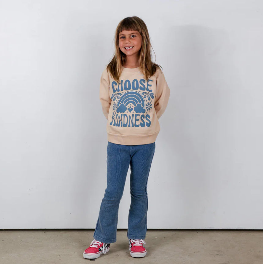 "CHOOSE KINDNESS" GIRLS BOXY SWEATSHIRT:SAND