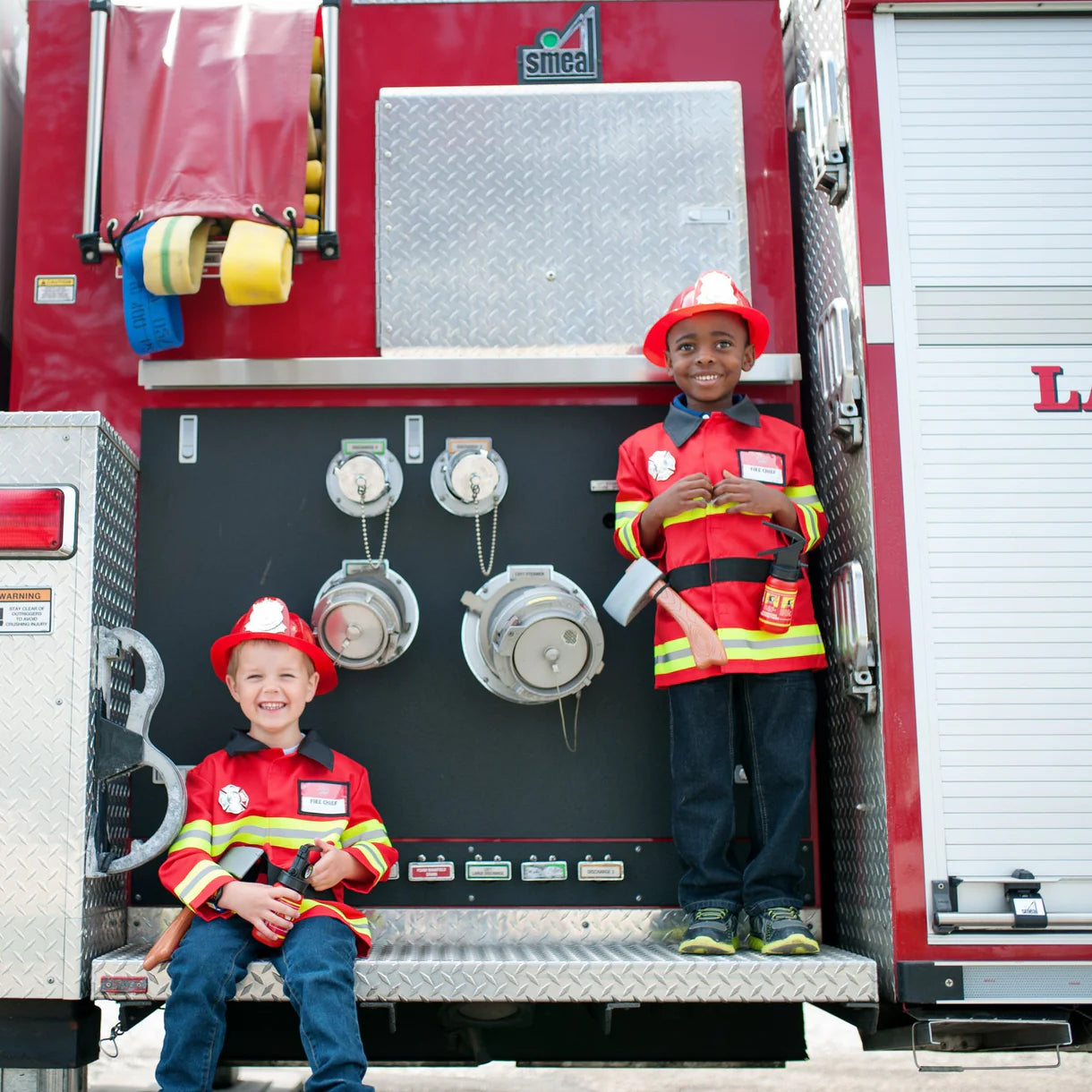 81355 Firefighter Set, Includes 5 Accessories, Red, Size 5-6