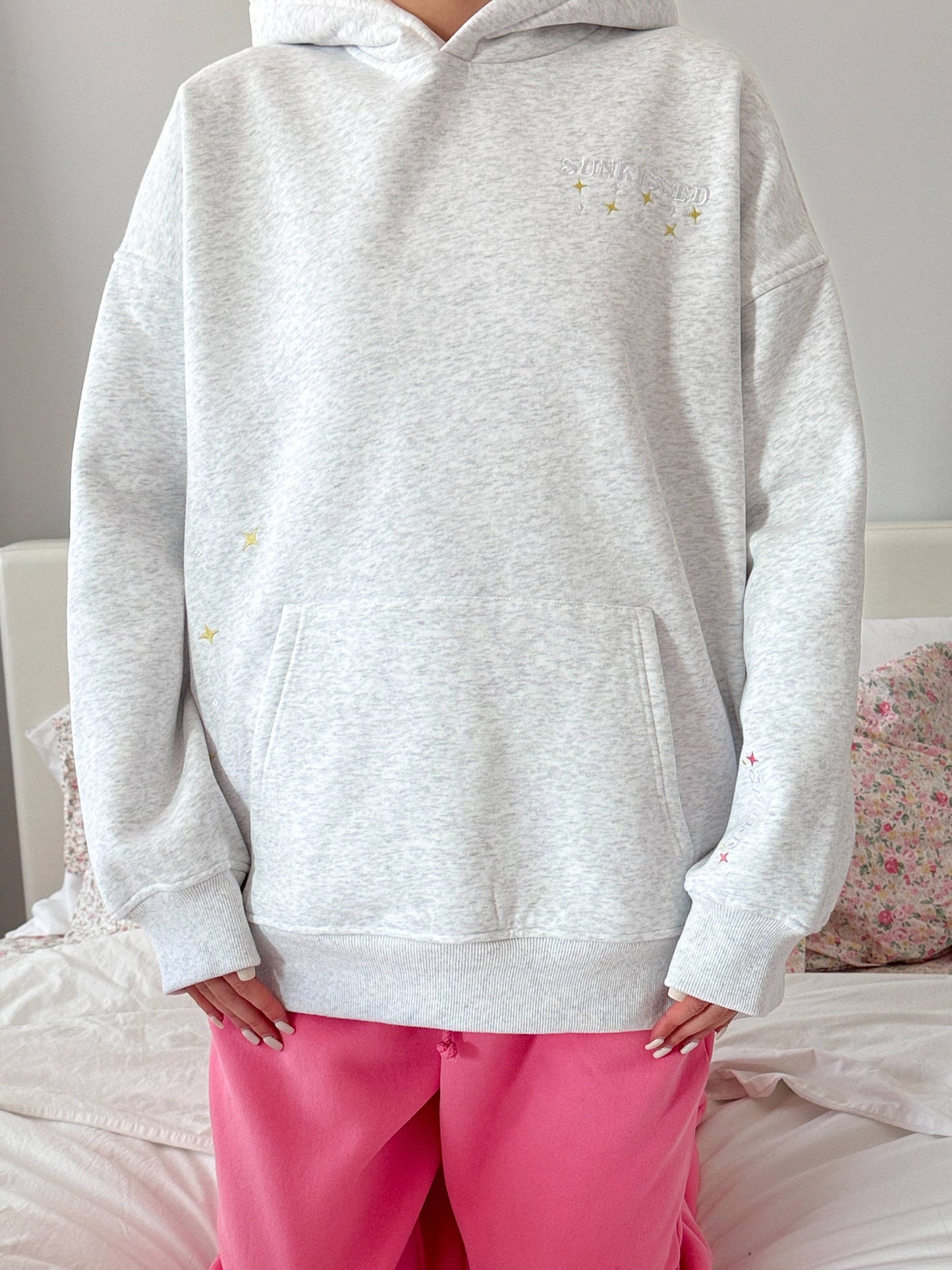 Pearl Grey Star Van Embroider Hoodie: Pearl Grey / Small