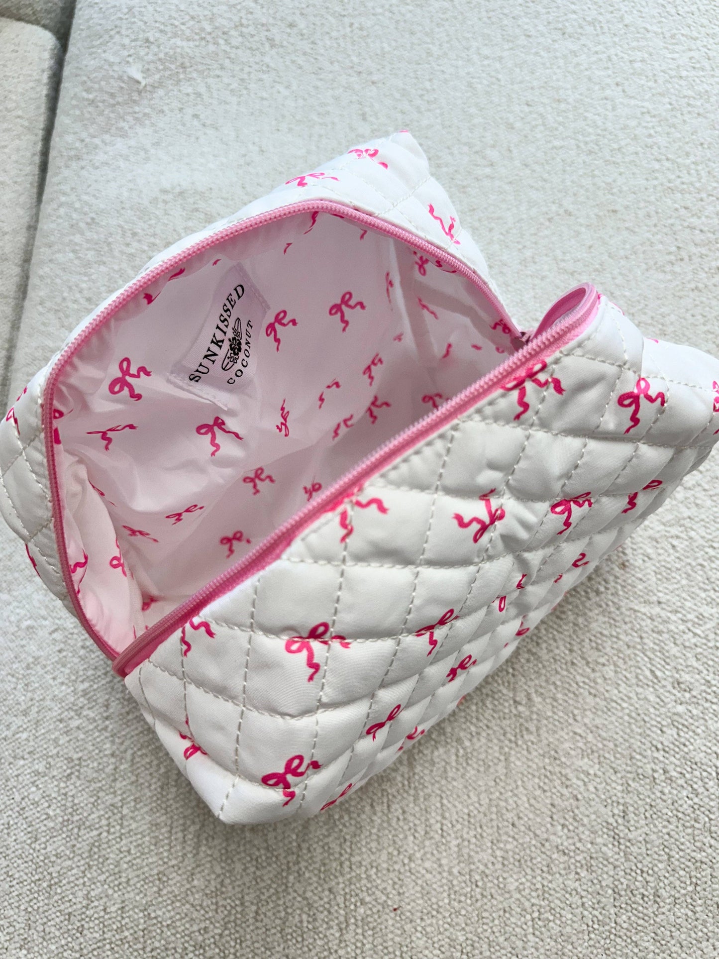 Large Coquette Ribbon Bow Handmade Travel Bag: Coquette Bows / Large Bag