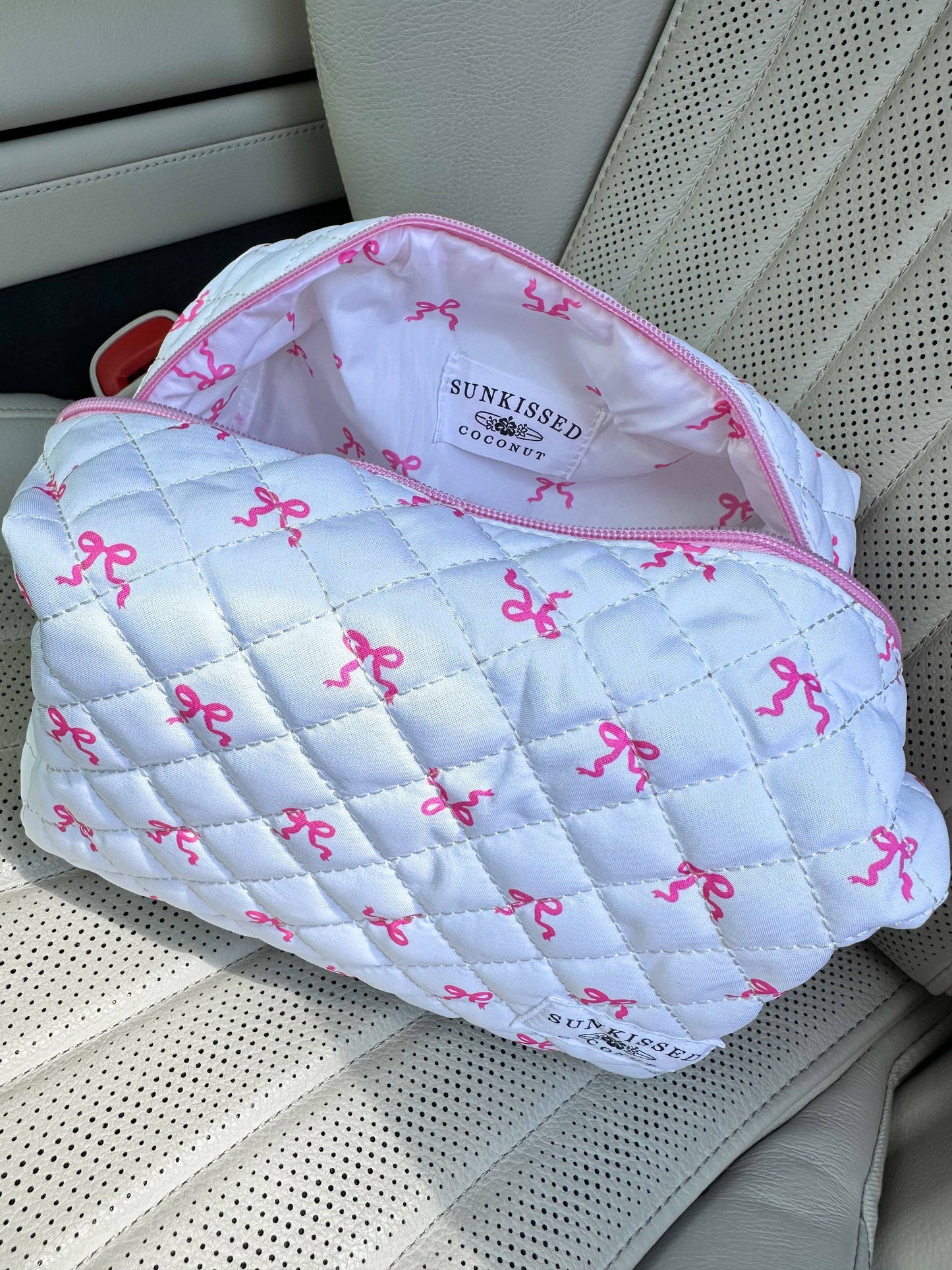 Large Coquette Ribbon Bow Handmade Travel Bag: Coquette Bows / Large Bag