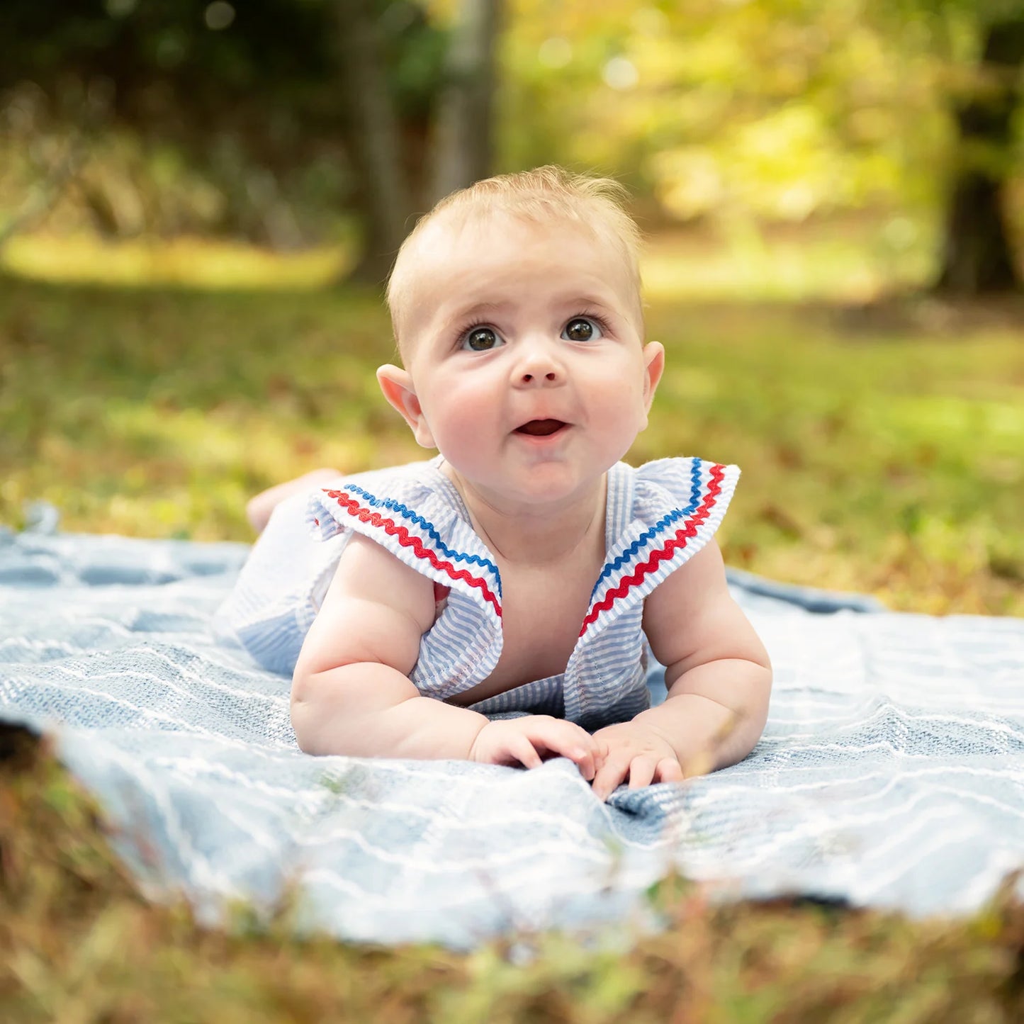 SEERSUCKER STRIPE FLUTTER SLV ROMPER