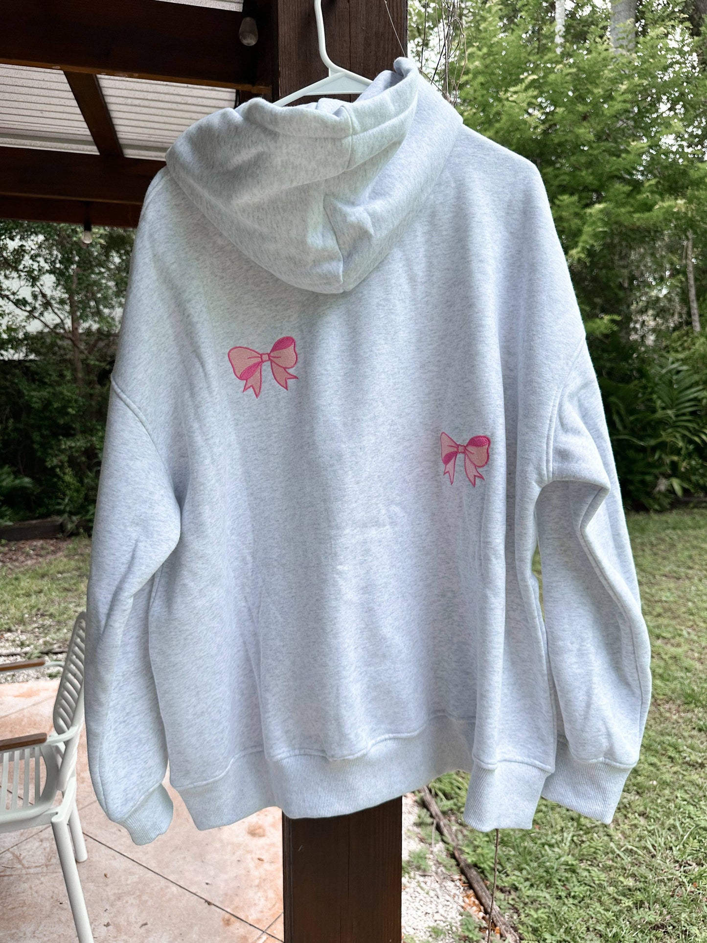 Pearl Grey Embroider Bow Hoodie: Pearl Grey / Small