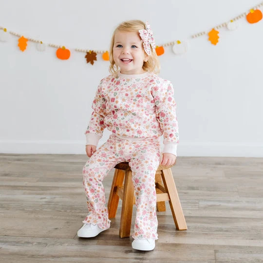 Berry Floral Sweatshirt + flare legging