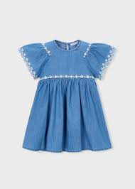3.927 Embroidered dress